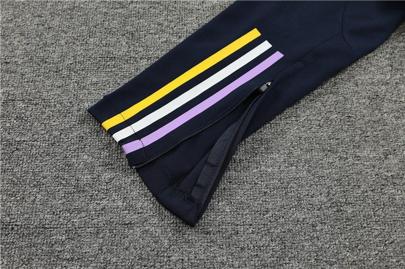 Special Edition Tracksuit Kit - Detail