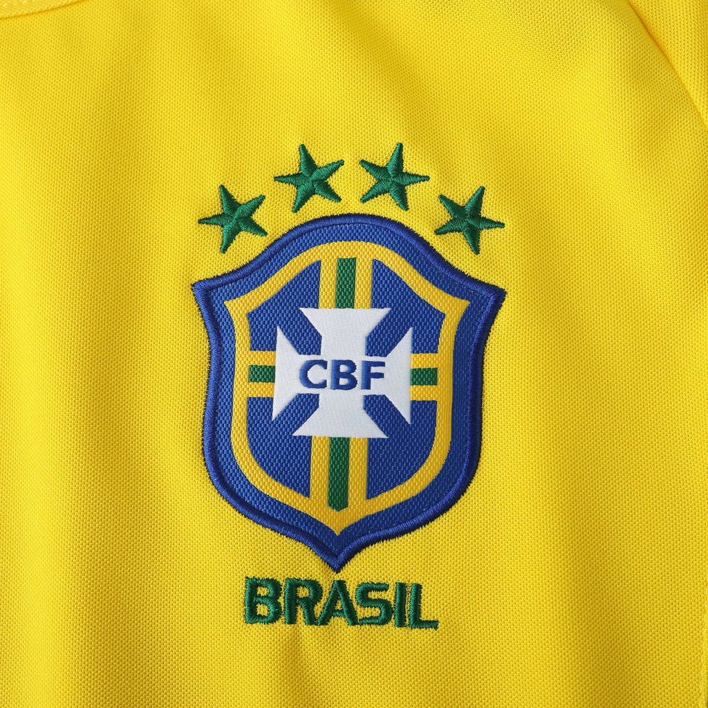 Brazil 2002 Retro Home Shirt - View 4