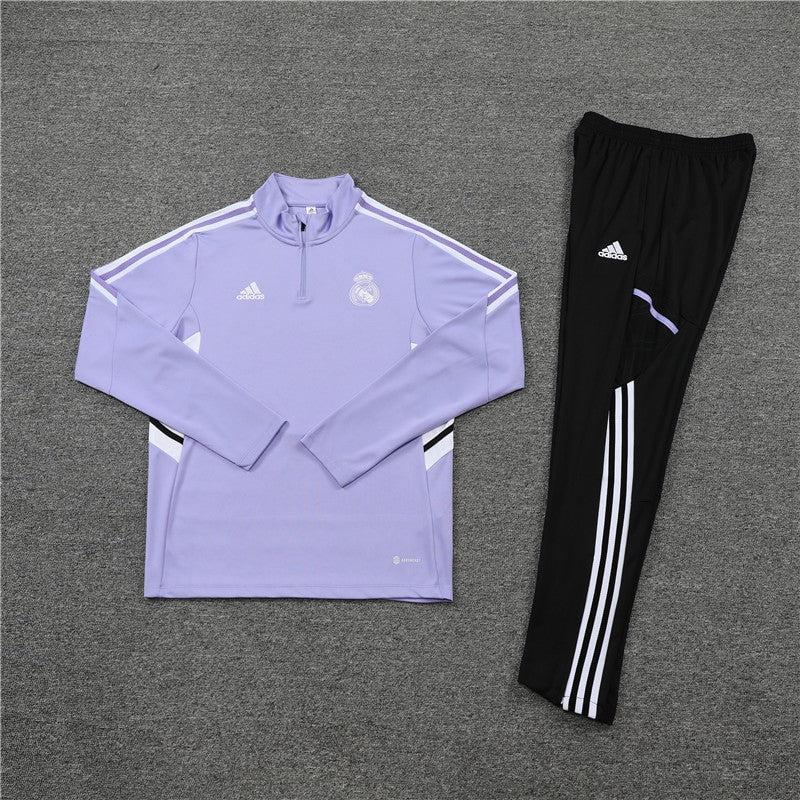 Special Edition Tracksuit Kit - Detail