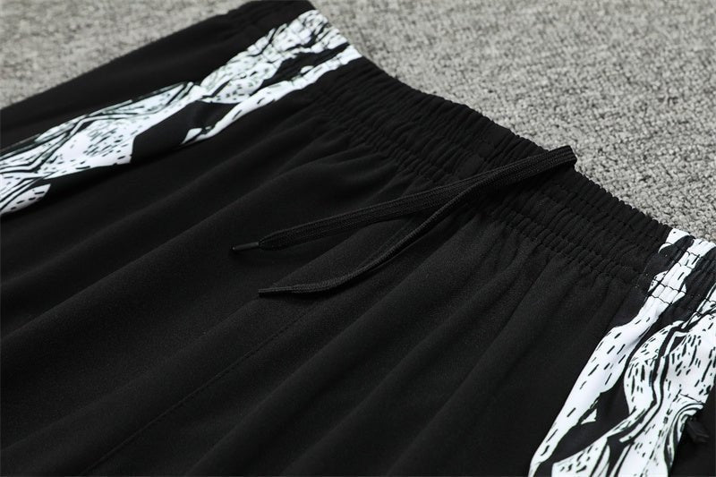 Away 24/25 Tracksuit Kit - Detail