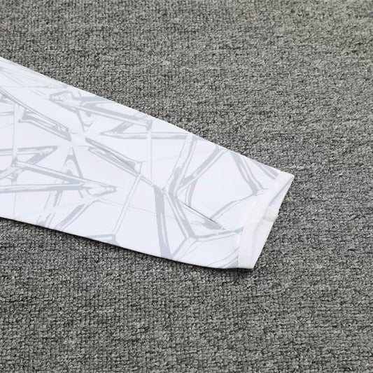 Special Edition Tracksuit Kit - Detail