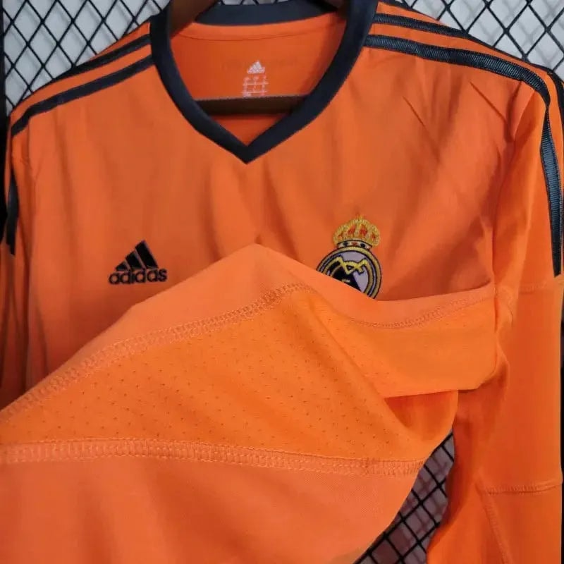 2 2013/14 Retro Away Long Sleeve Shirt - View 7