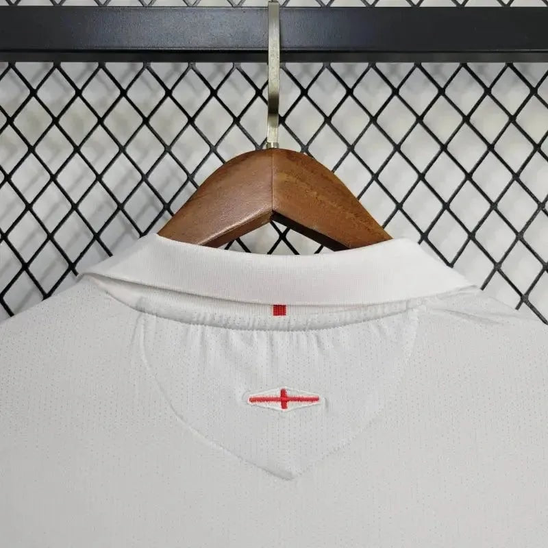 England 2005 Retro Home Shirt - View 9