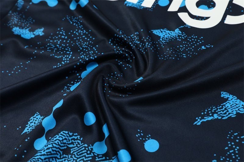 Special Edition Tracksuit Kit - Detail