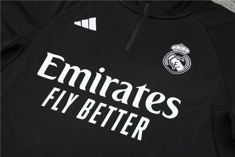 Special Edition Tracksuit Kit - Detail
