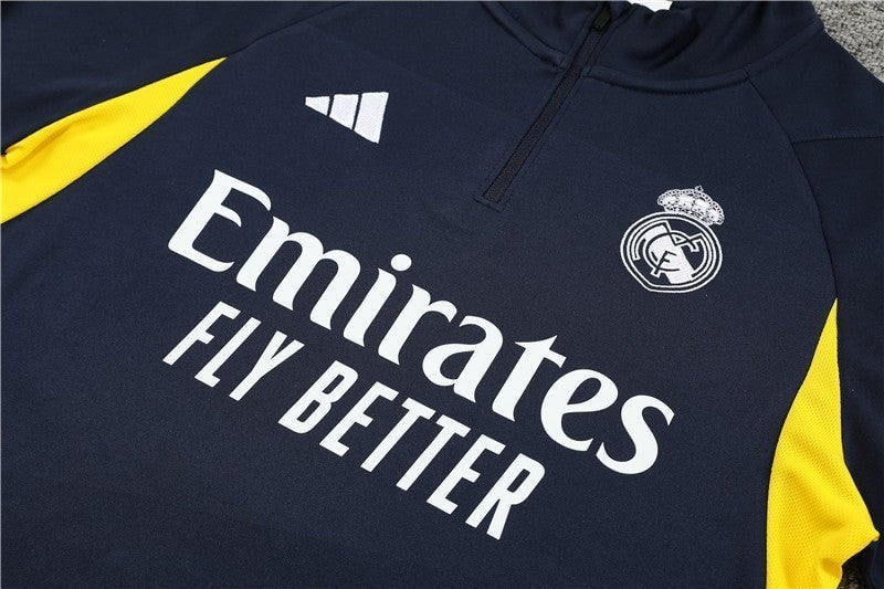 Special Edition Tracksuit Kit - Detail