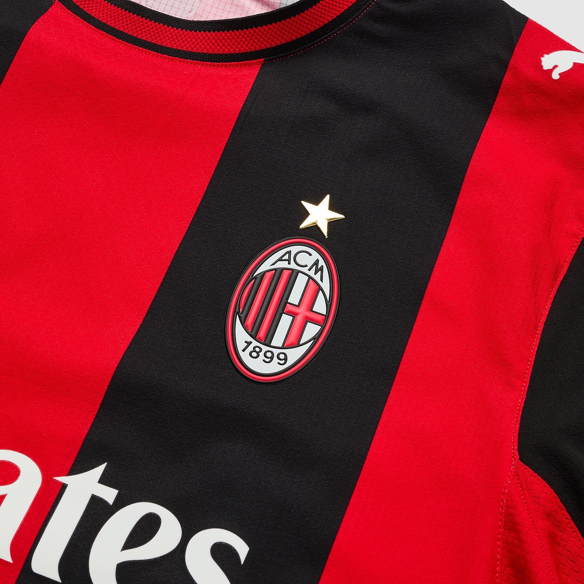 Home 26/27 Player Edition Shirt - Club Crest
