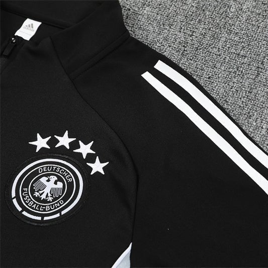 Training 25/26 Tracksuit Kit - Detail