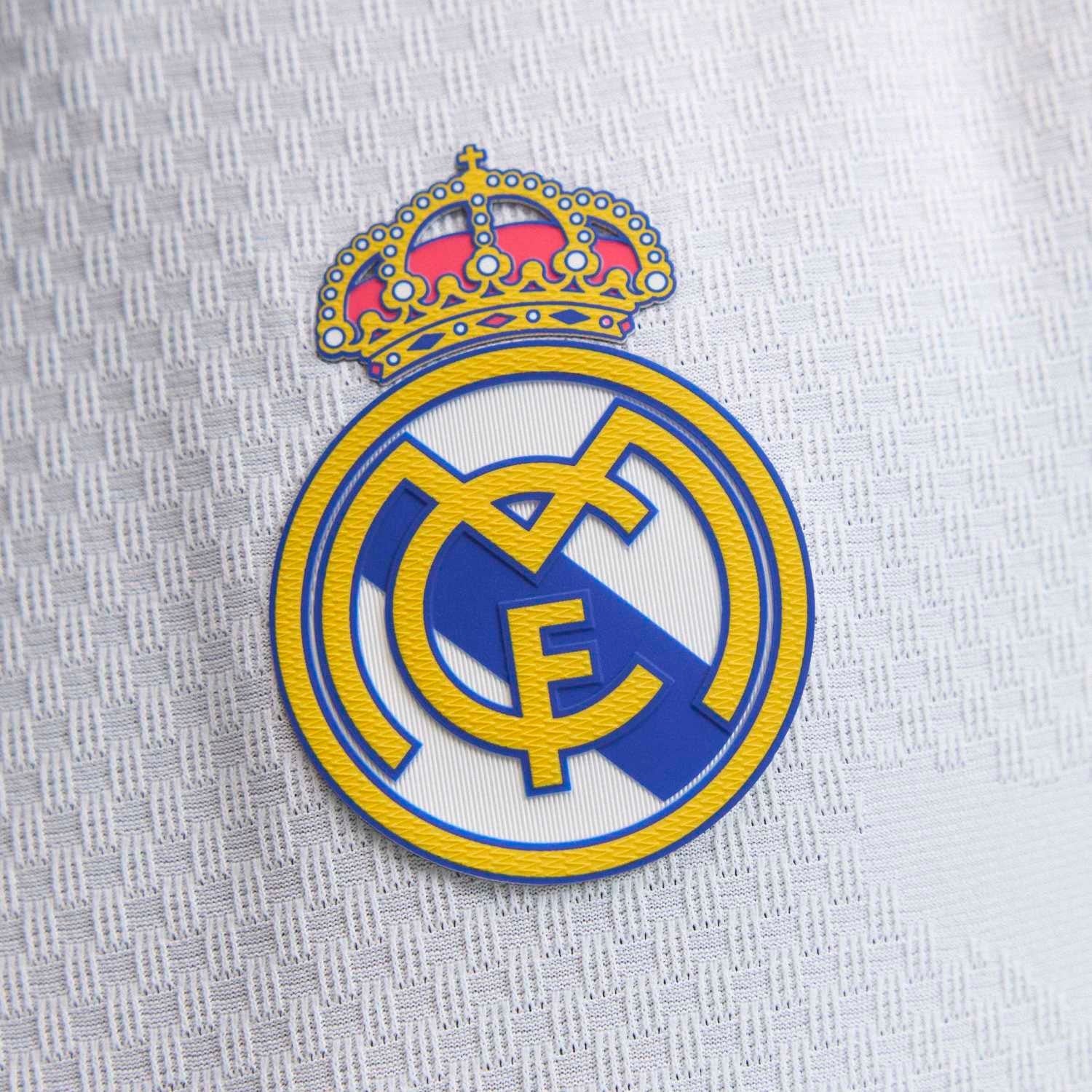 Home 26/27 Player Edition Shirt - Club Crest