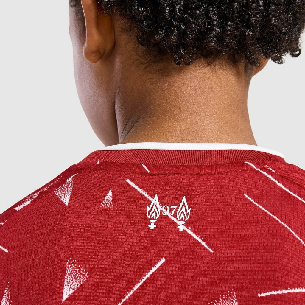 Home 26/27 Kids Shirt Kit - Modeled