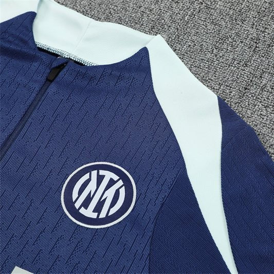 25/26 Tracksuit Kit - Detail