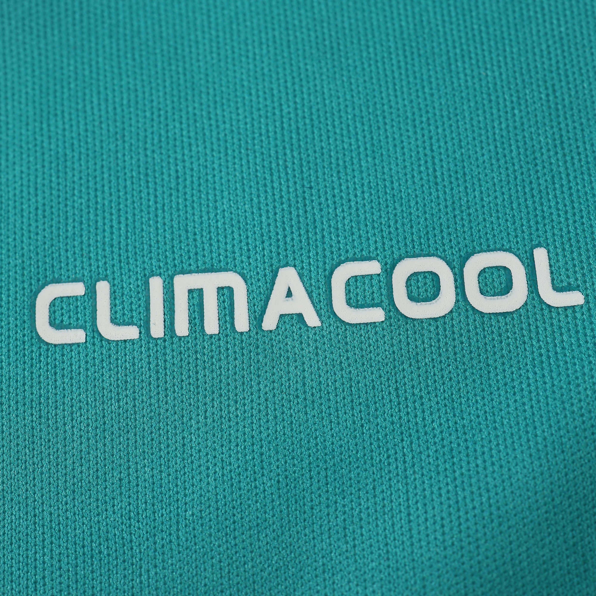 Spain 2010 Retro Goalkeeper Shirt - View 8