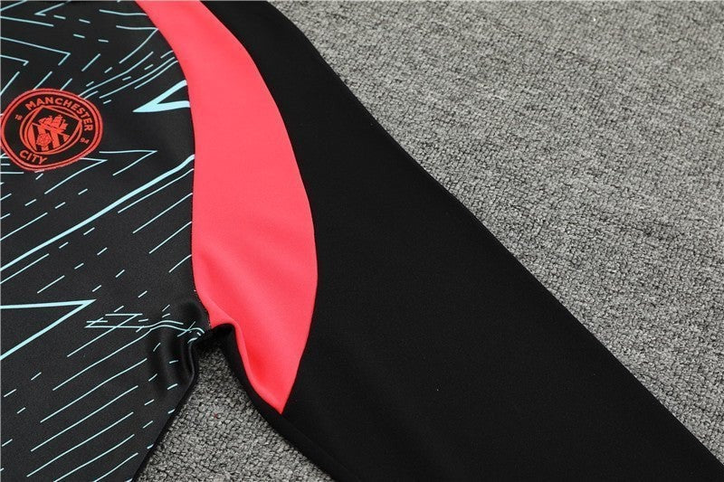 Special Edition Tracksuit Kit - Detail