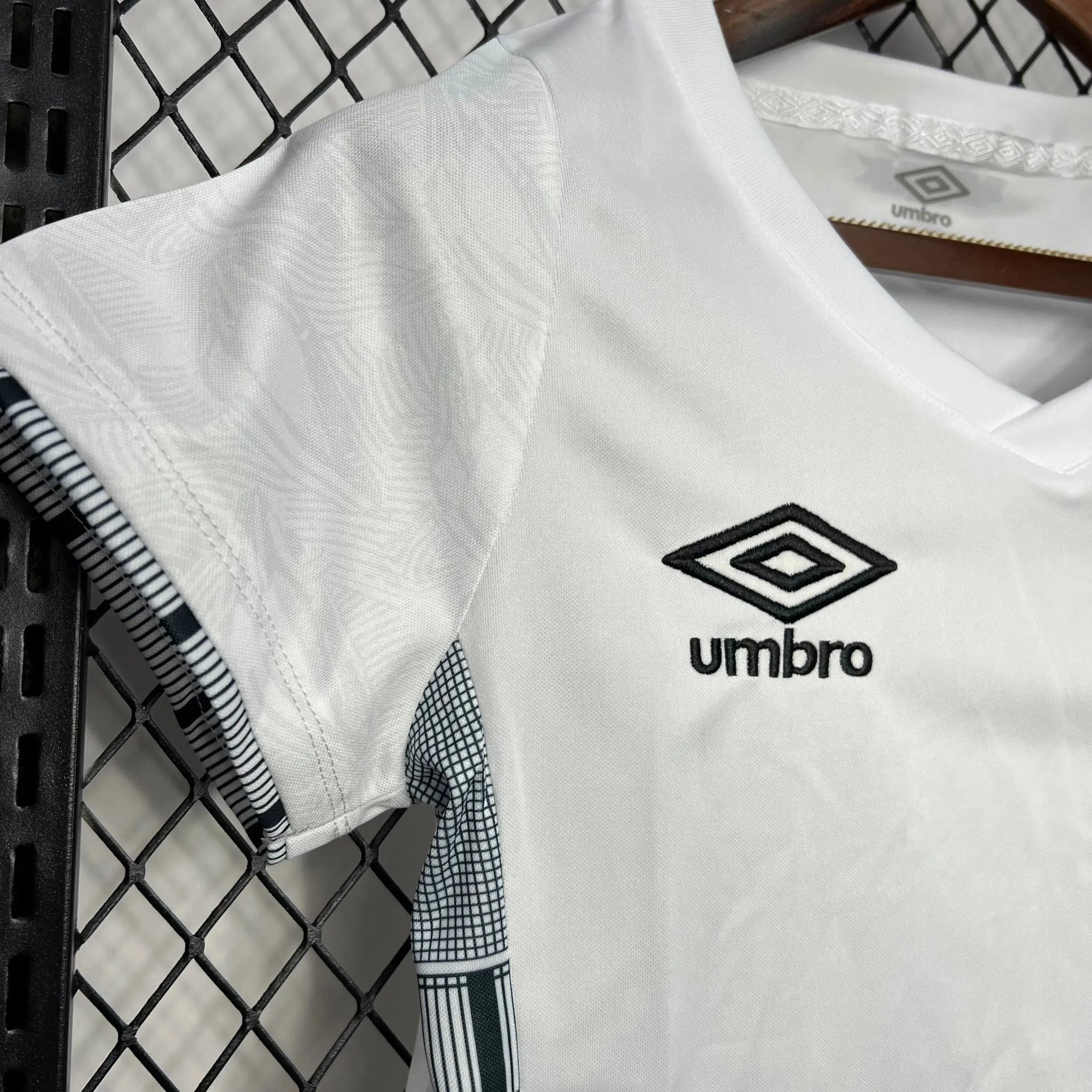 Peixe 24/25 Home Women's Shirt - View 3