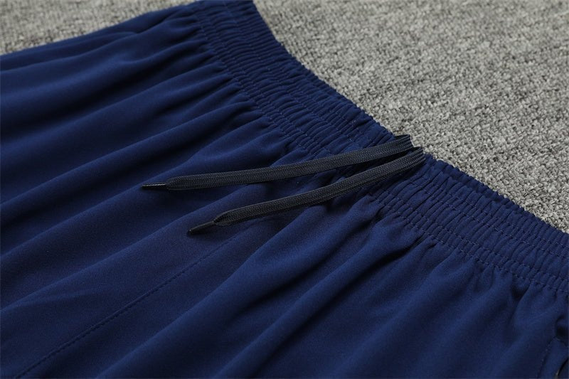 Special Edition Tracksuit Kit - Detail