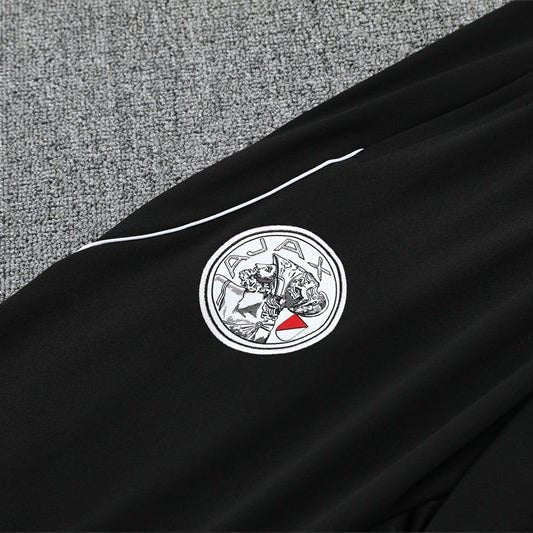 Training 25/26 Tracksuit Kit - Detail