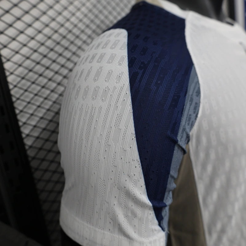 Home 25/26 Player Edition Shirt - View 7