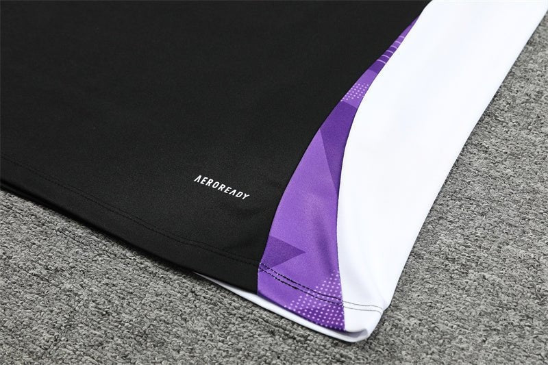 Special Edition Tracksuit Kit - Detail