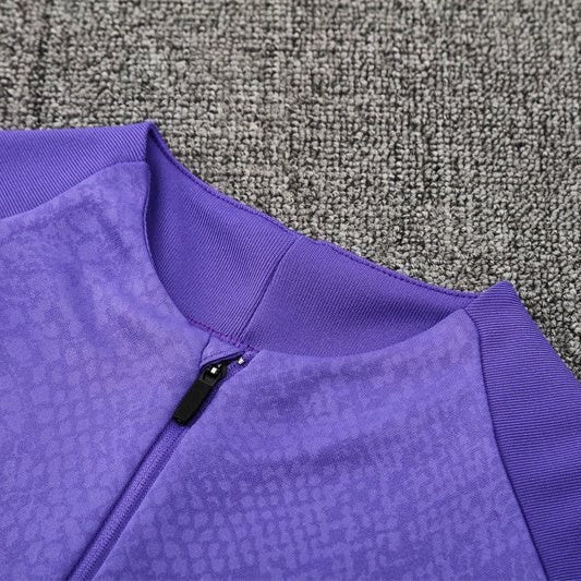 Special Edition Tracksuit Kit - Detail