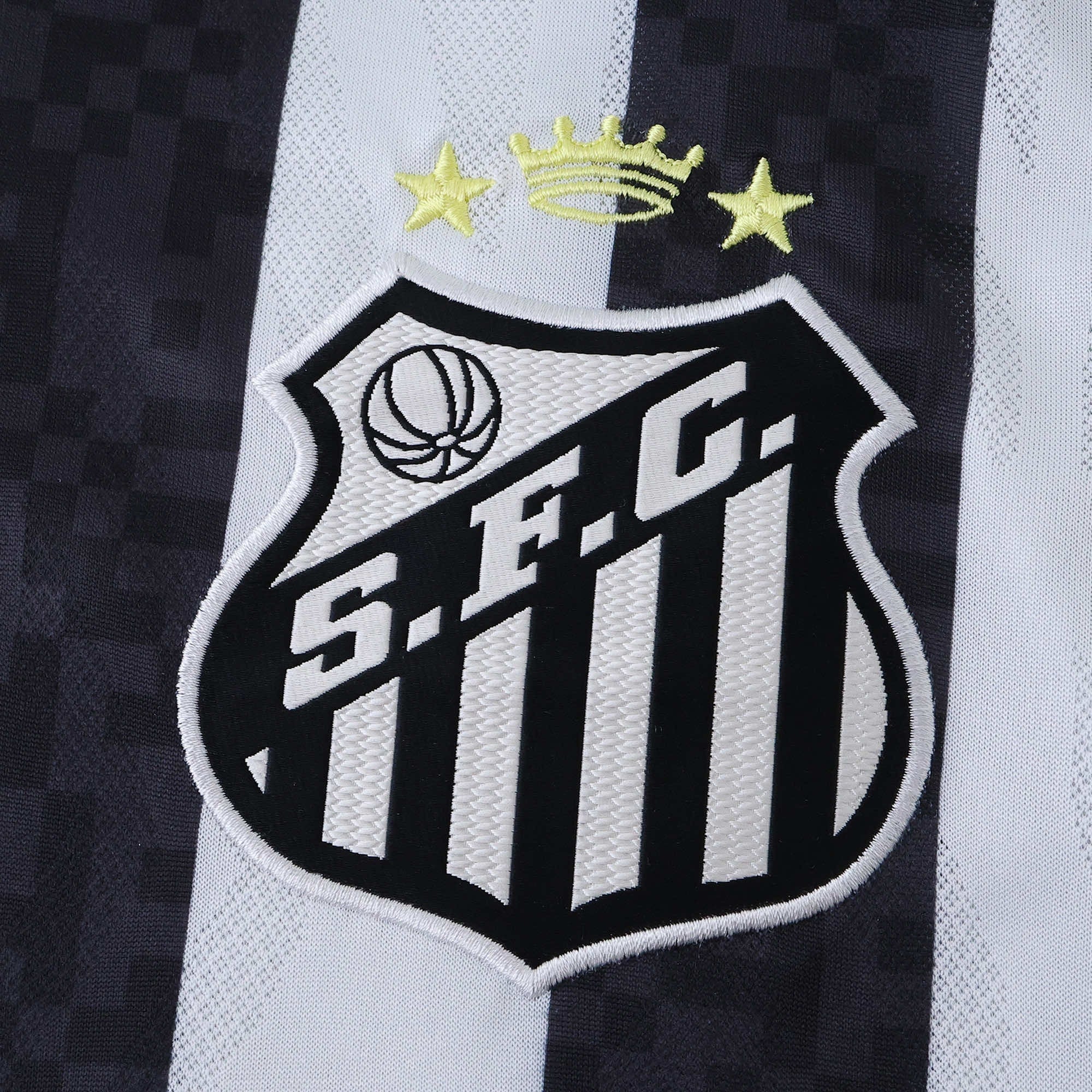 Peixe 25/26 Away Shirt - View 3