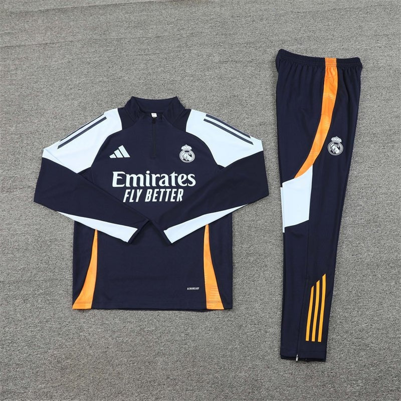 Special Edition Tracksuit Kit - Detail