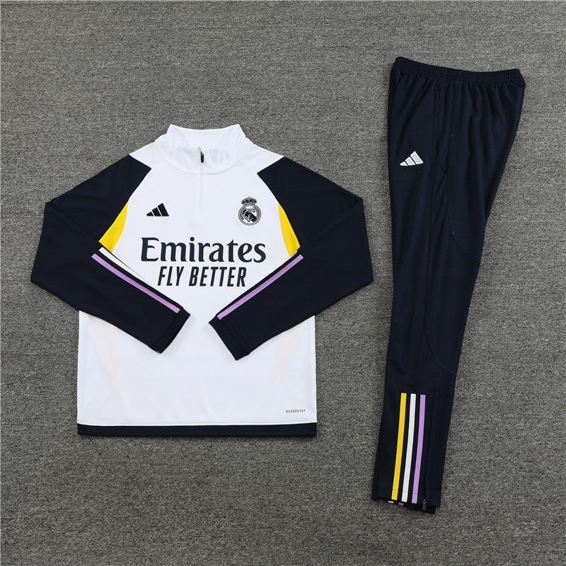Special Edition Tracksuit Kit - Detail