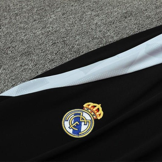 Special Edition Tracksuit Kit - Detail