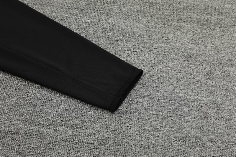 Special Edition Tracksuit Kit - Detail