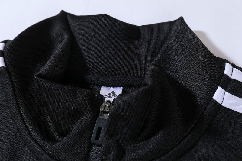 Special Edition Tracksuit Kit - Detail