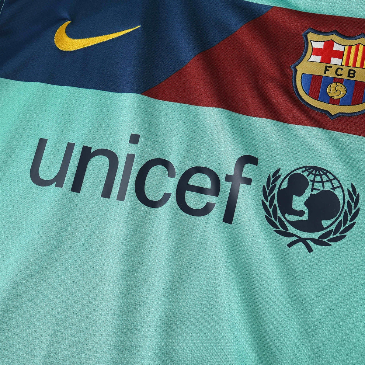 Retro Away 2010/11 Shirt - View 3