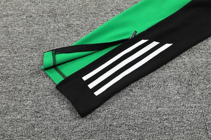 Away 24/25 Tracksuit Kit - Detail