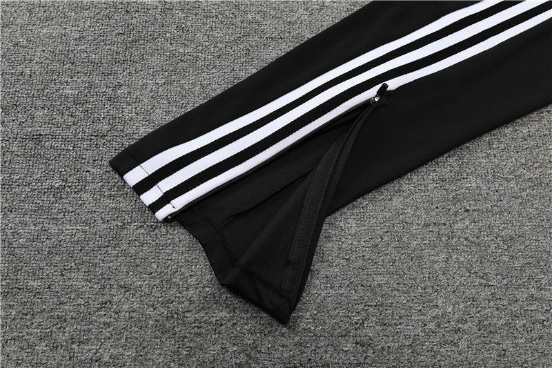 Special Edition Tracksuit Kit - Detail