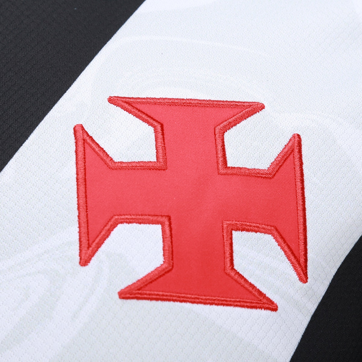 Home 26/27 Men's Shirt - Club Crest