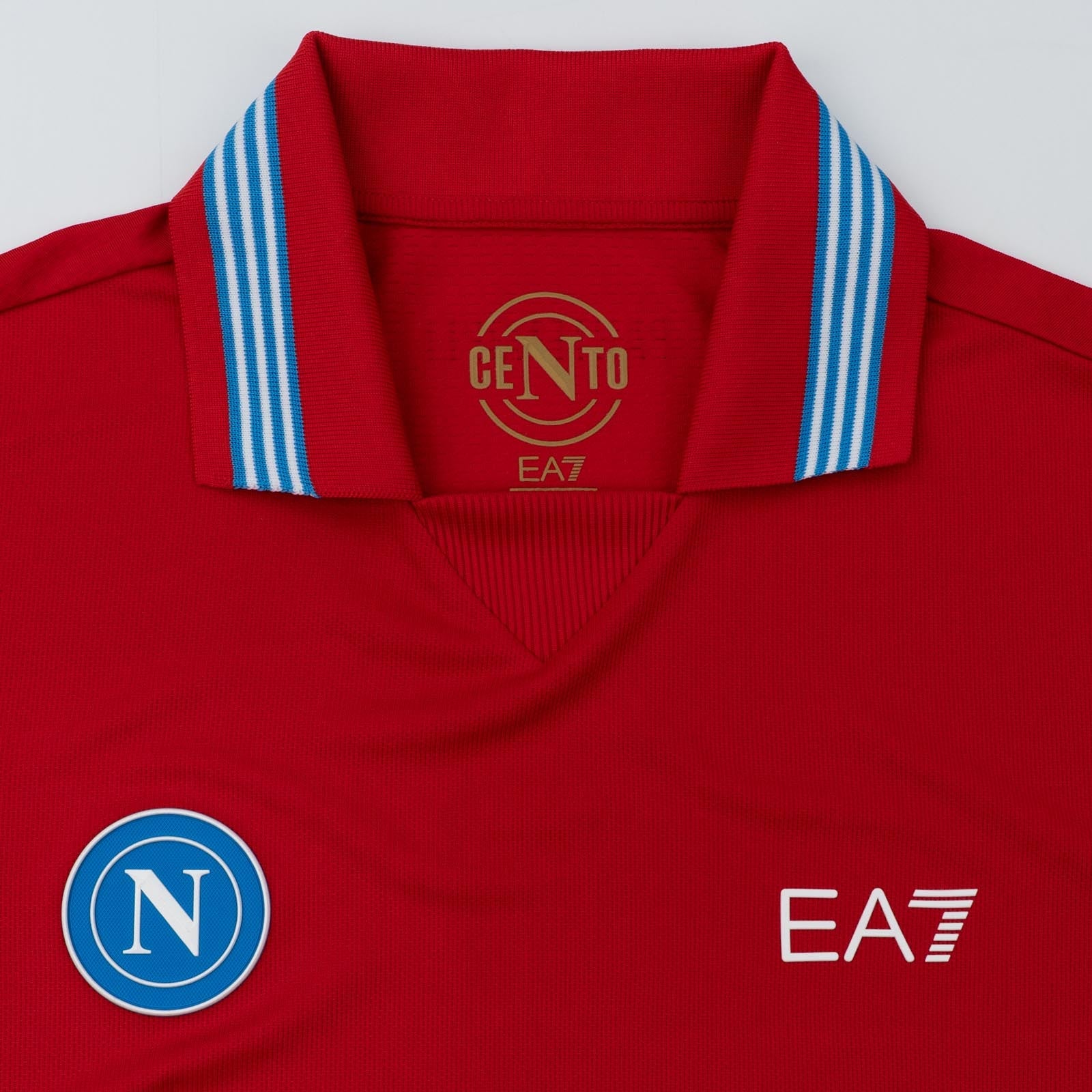 Third 26/27 Men's Shirt - Collar Detail