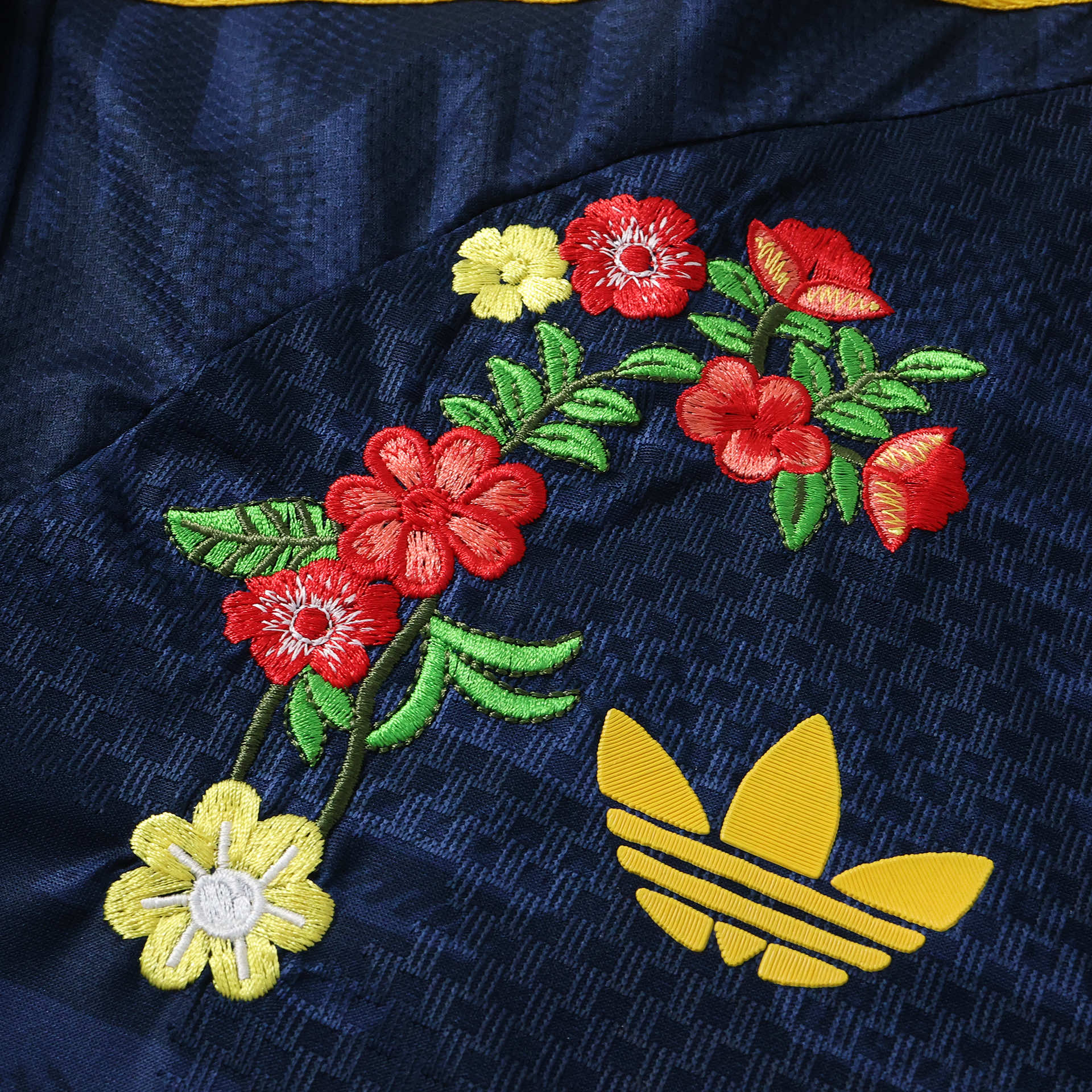 Embroidered Away 26/27 Player Edition Long Sleeve Shirt - Shoulder Detail