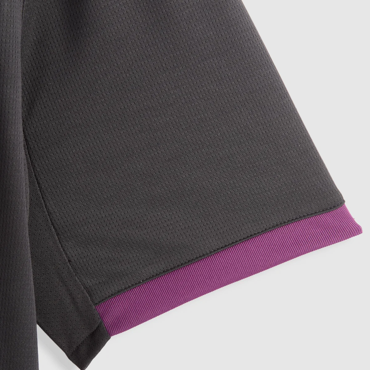 Third 26/27 Men’s Shirt - Sleeve Detail