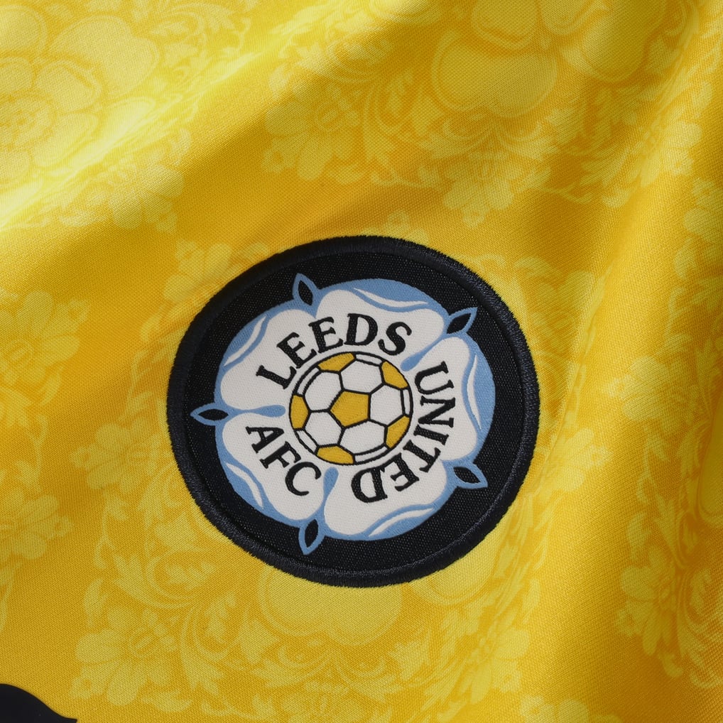 Away 26/27 Men's Shirt - Club Crest