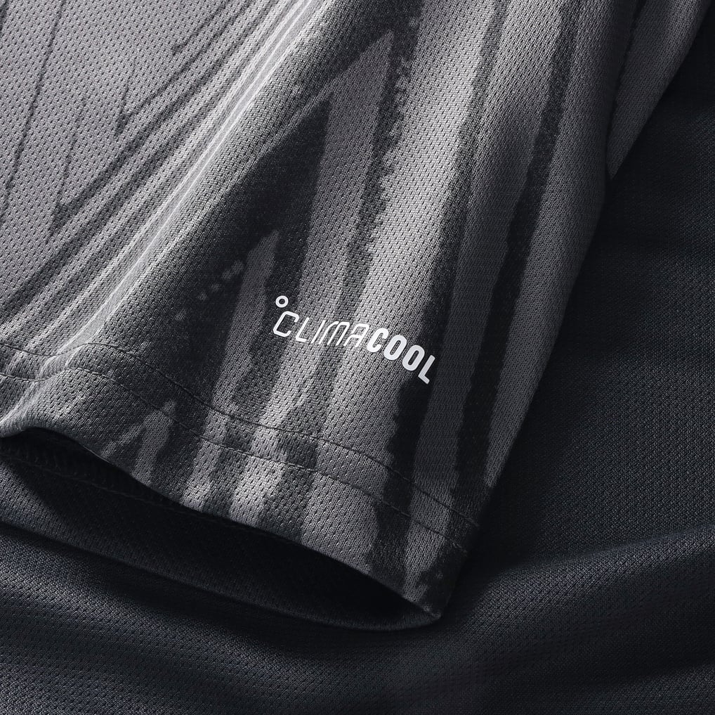 Third 26/27 Men's Shirt - Sleeve Detail