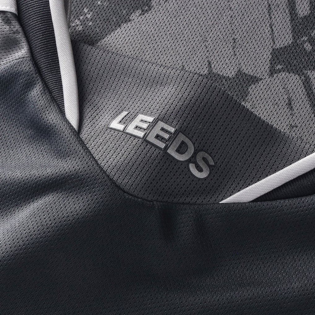 Third 26/27 Men's Shirt - Chest Detail