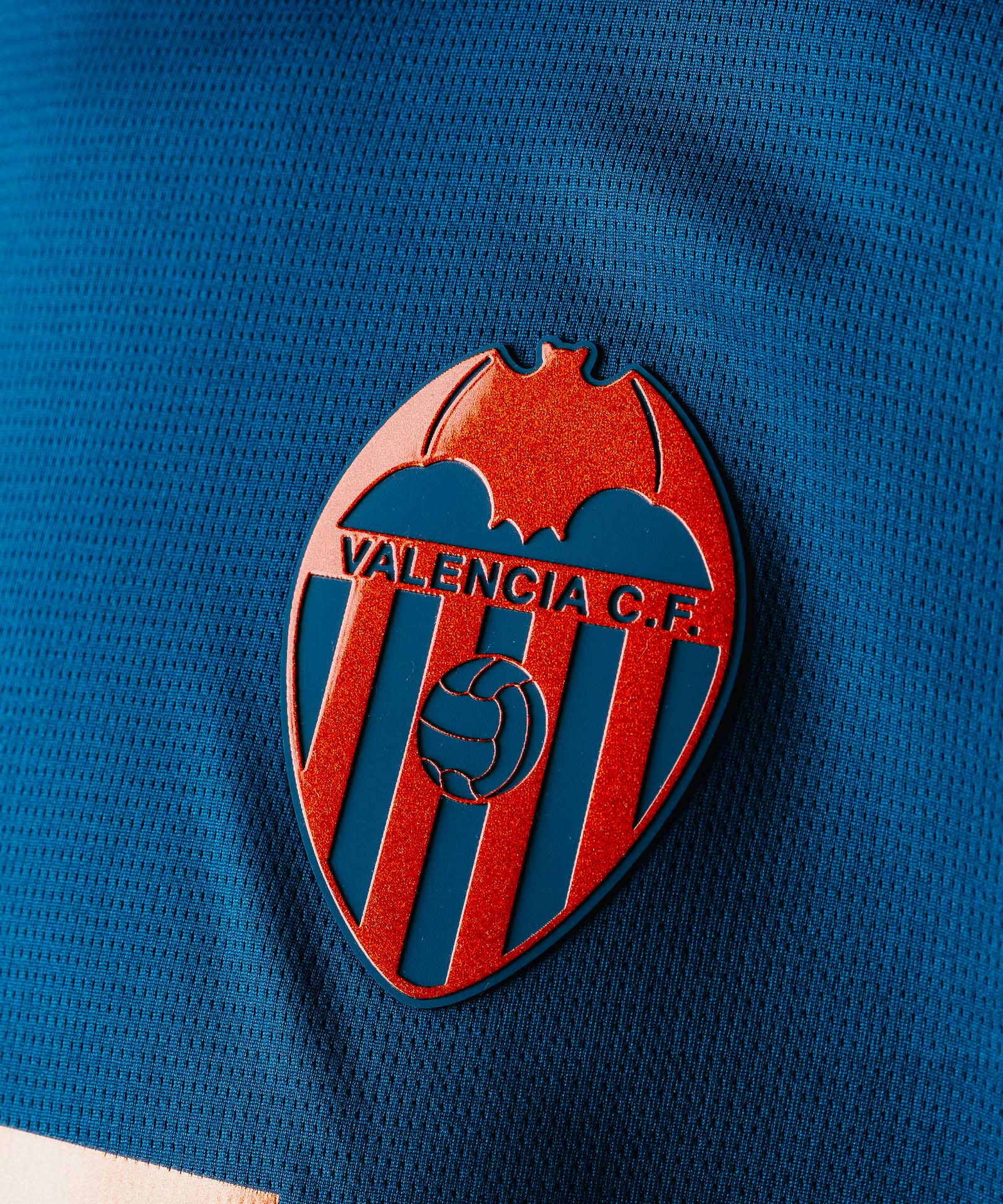 Away 26/27 Men's Shirt - Club Crest
