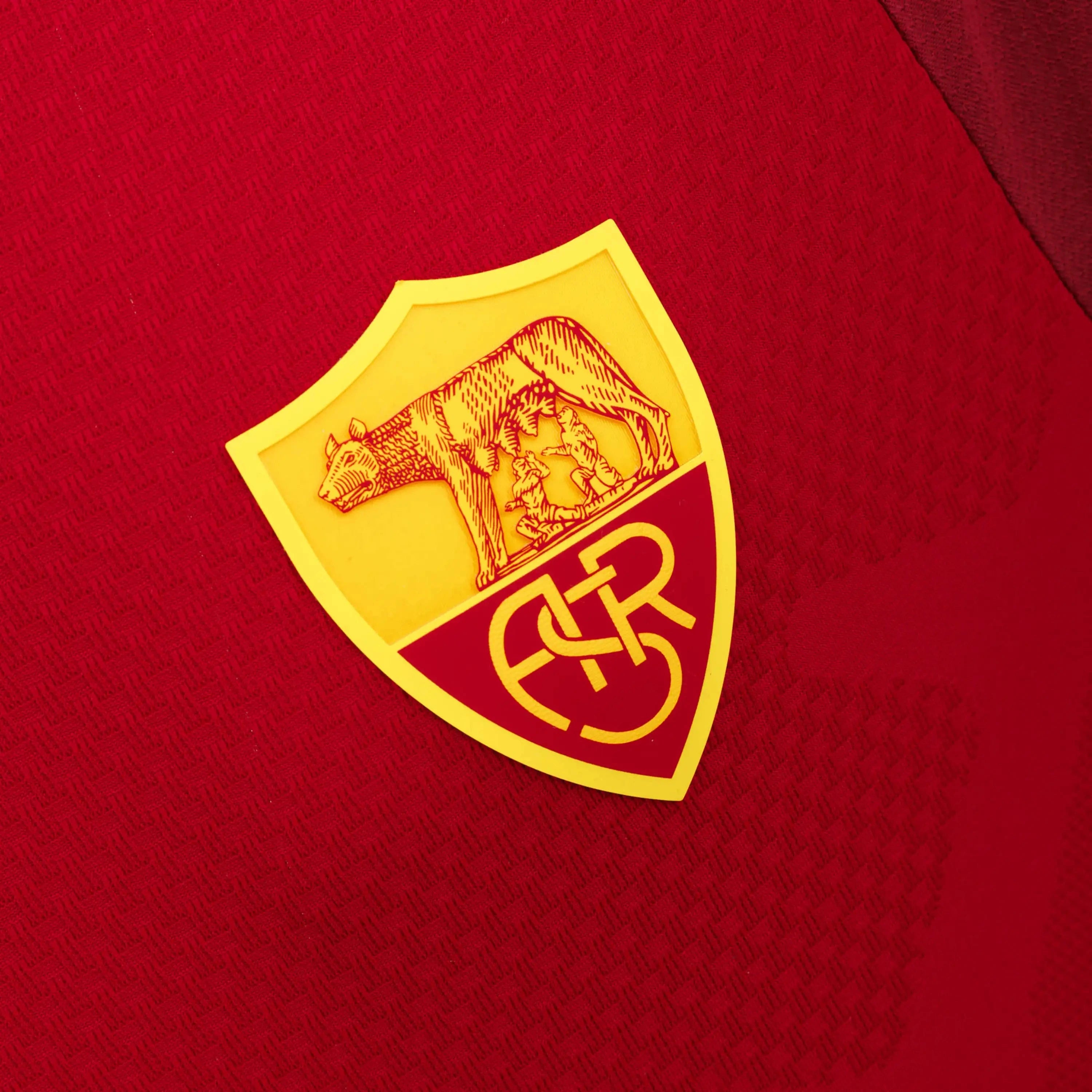 Home 26/27 Player Edition Shirt - Club Crest