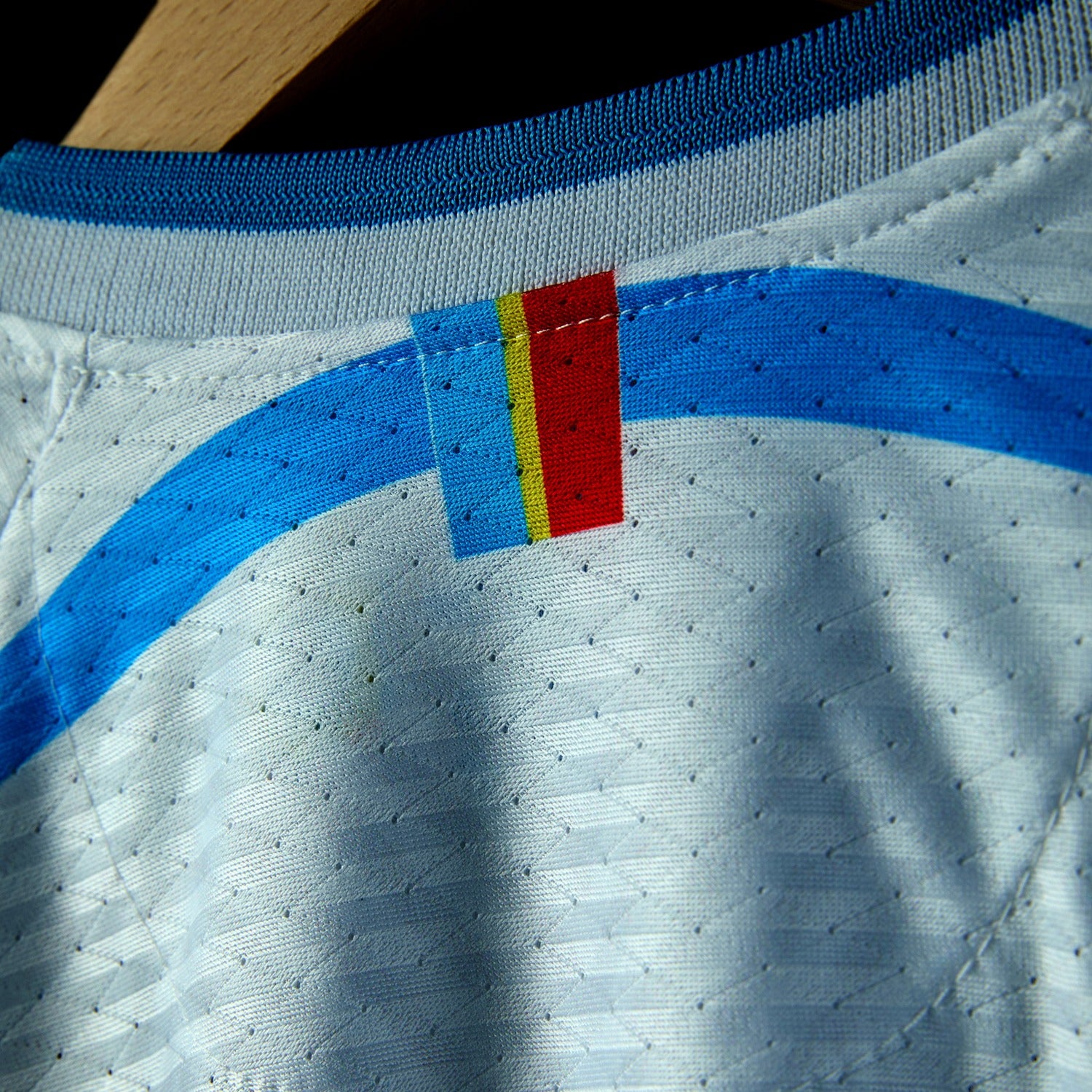 Away 26/27 Men’s Shirt - Detail