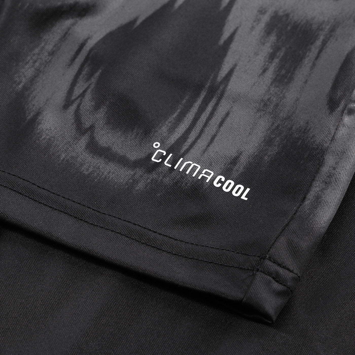Third 26/27 Men's Shirt - Hem Detail