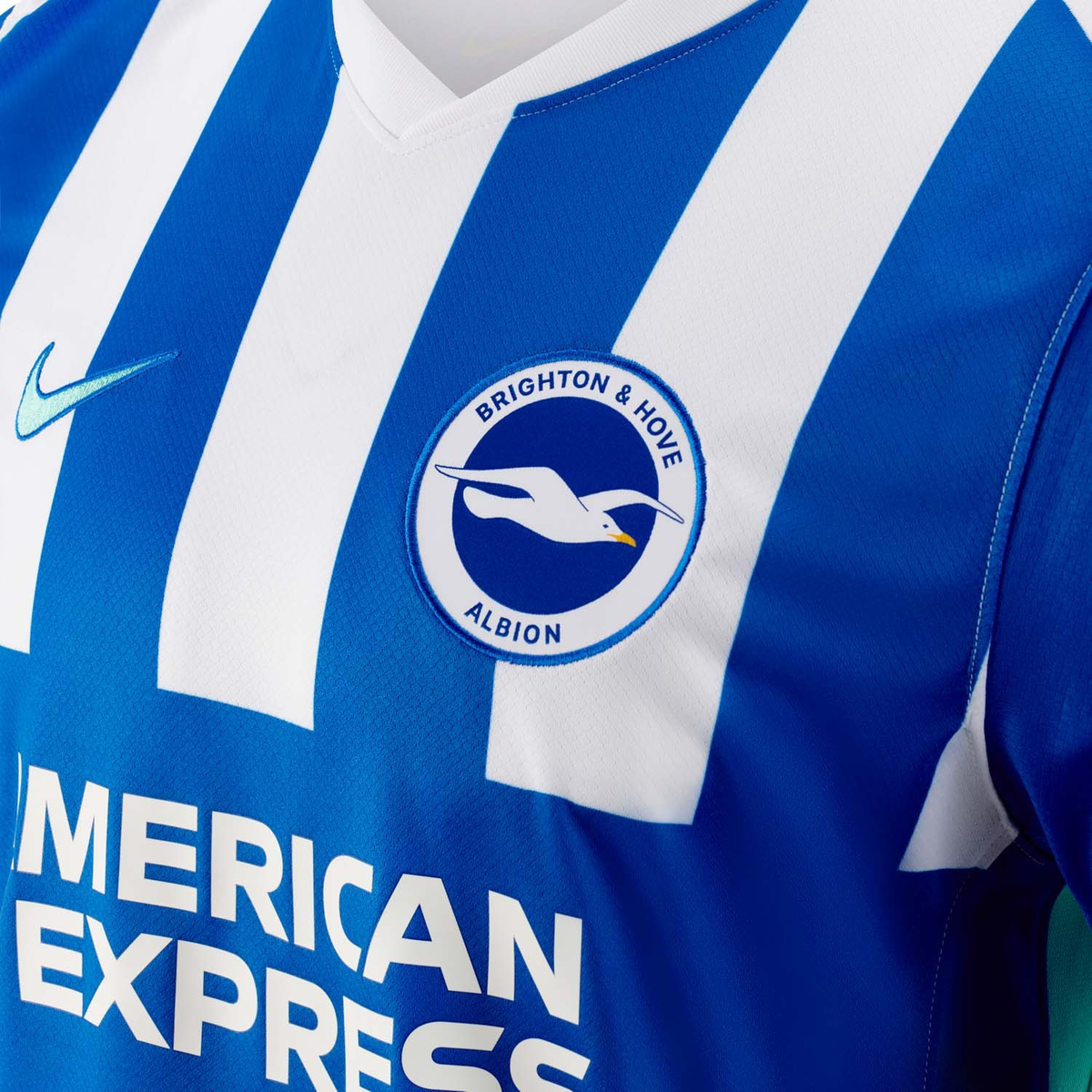 Home 25/26 Men's Shirt - Club Crest