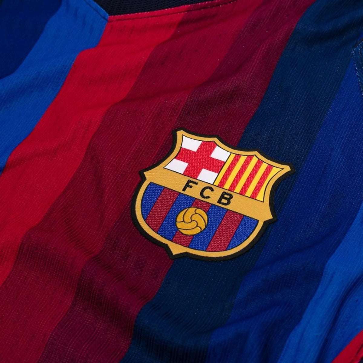 Home 26/27 Player Edition Long Sleeve Shirt - Club Crest