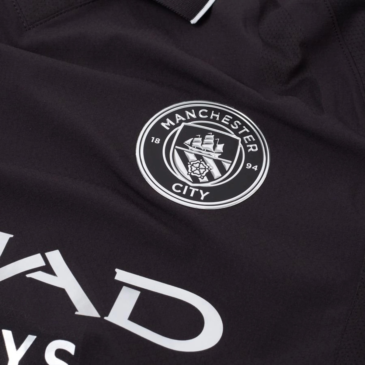 Away 25/26 Player Edition Shirt - Crest Detail
