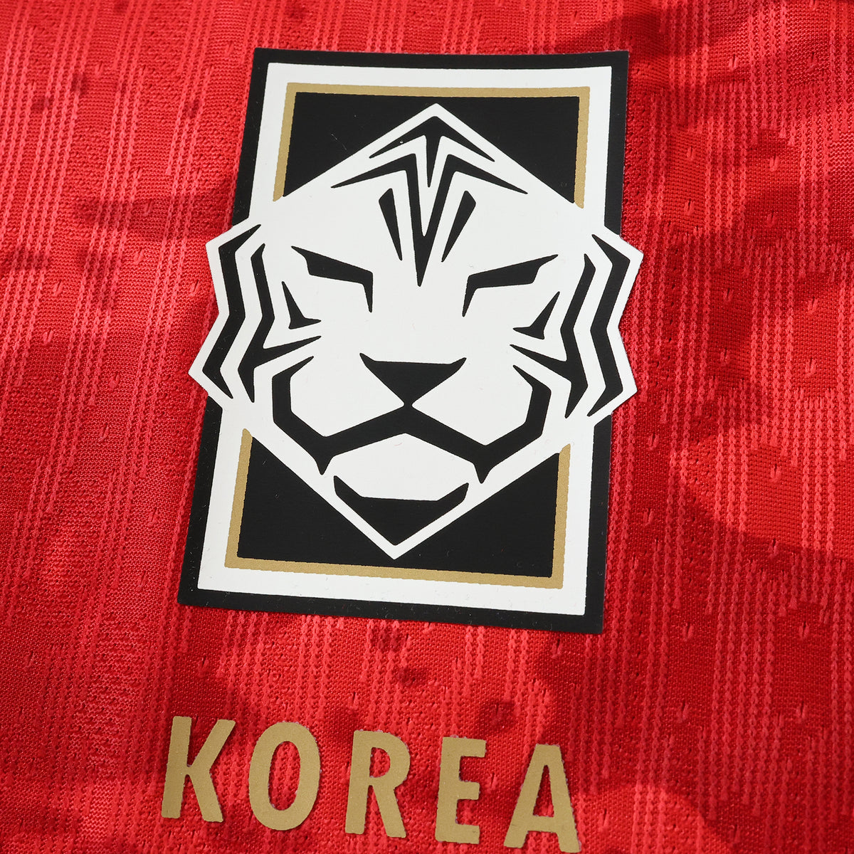 Home 26/27 Player Edition Shirt - Crest Detail