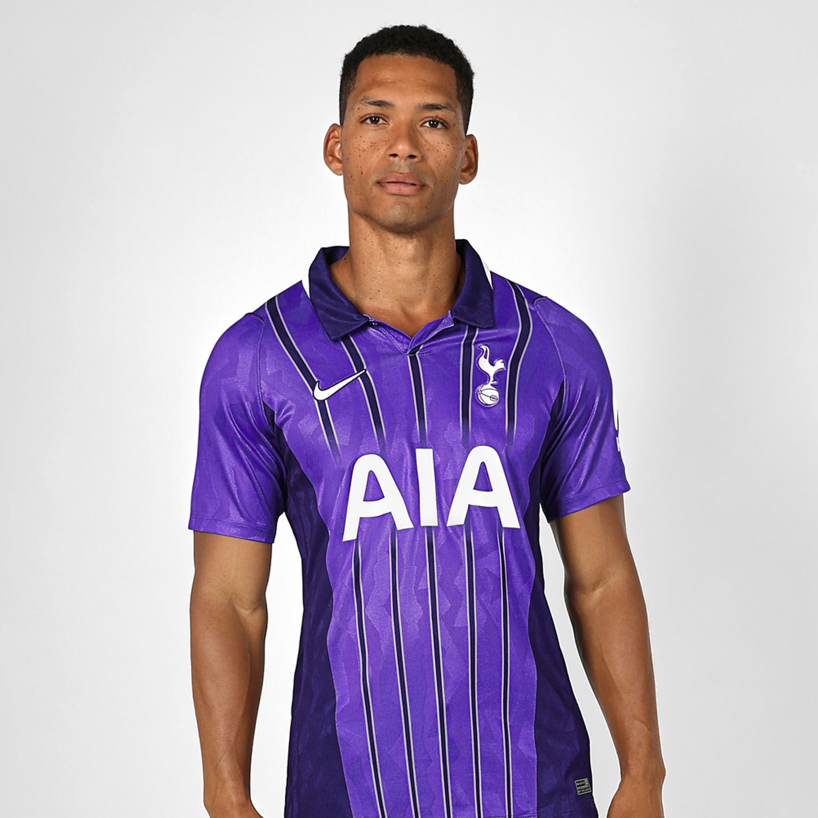Third 26/27 Men's Shirt - Model