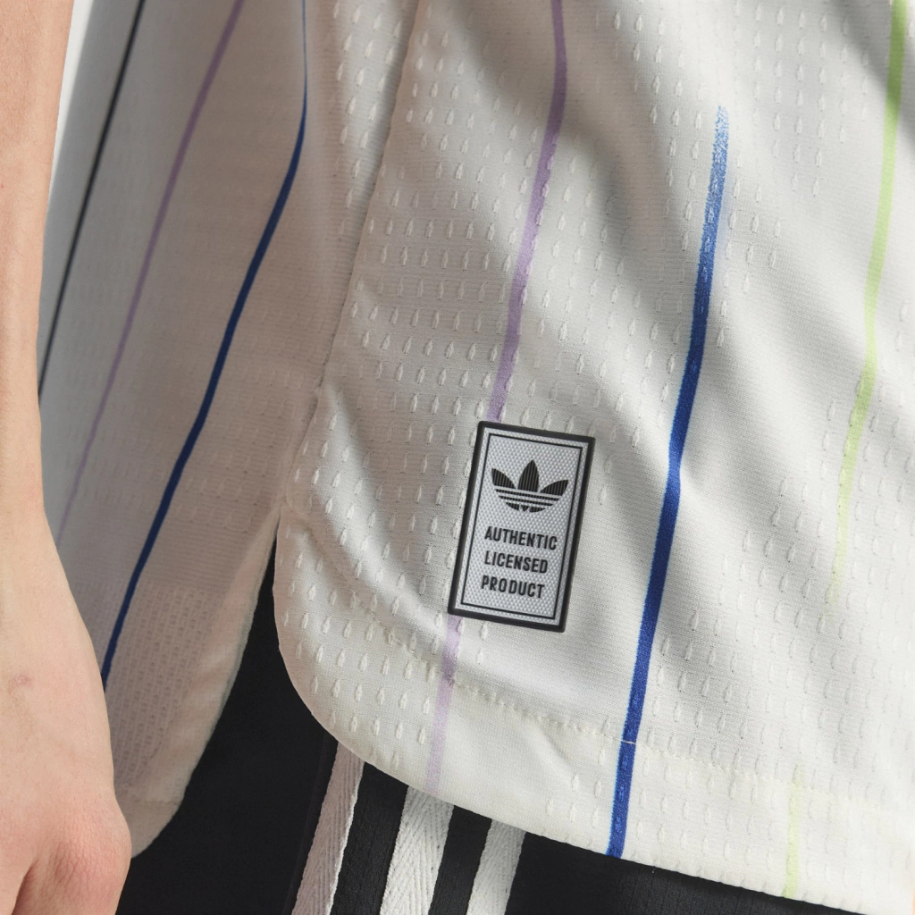 Away 26/27 Player Edition Shirt - Fabric Detail