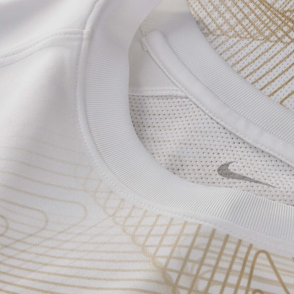 Pre-Match 3 26/27 Shirt - Collar Detail